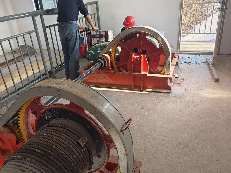 卷揚(yáng)機(jī)式啟閉機(jī) 卷揚(yáng)機(jī)式啟閉機(jī)